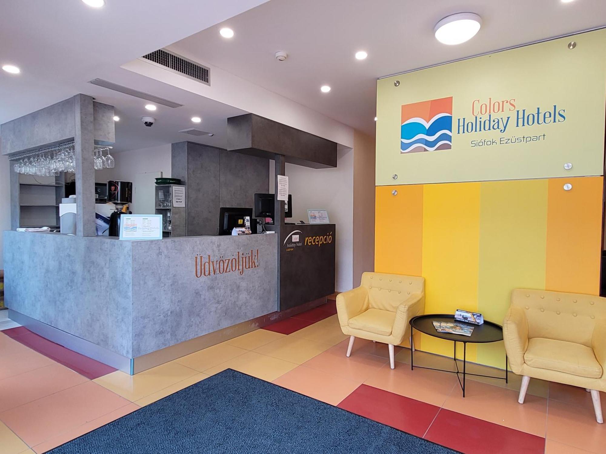 Colors Holiday Hotel Siofok Exterior photo